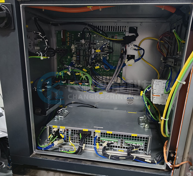 KUKA庫卡機器人KR C4 smallsize-2控制機柜